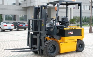 恶搞视频叉车，恶搞视频叉车大全